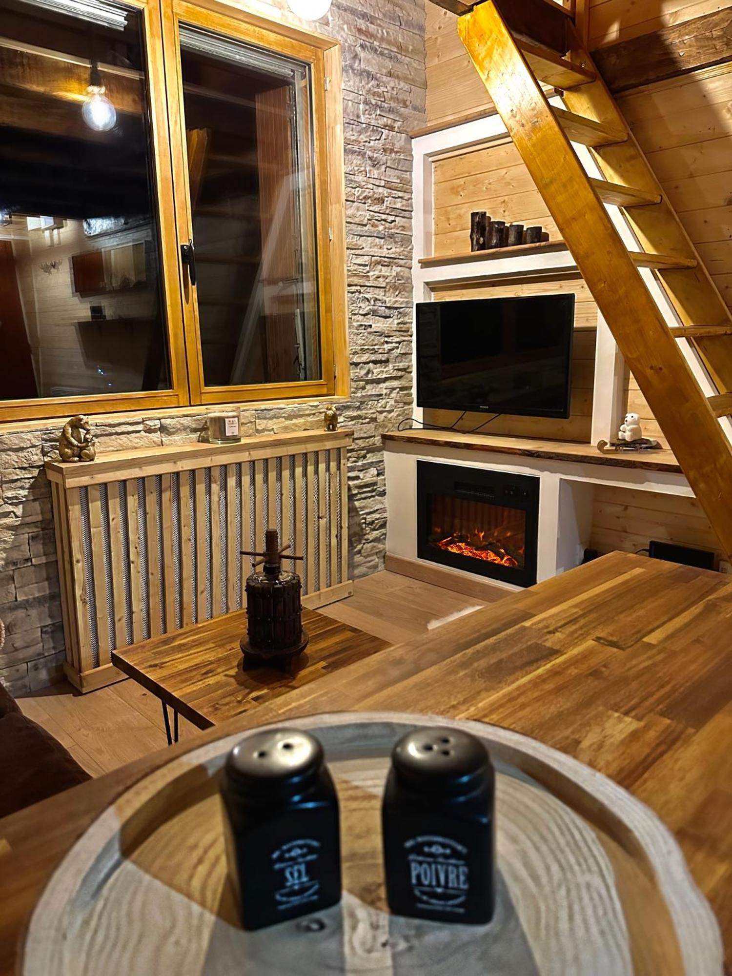 Apartament Petit Ours Blanc Greolieres Zewnętrze zdjęcie